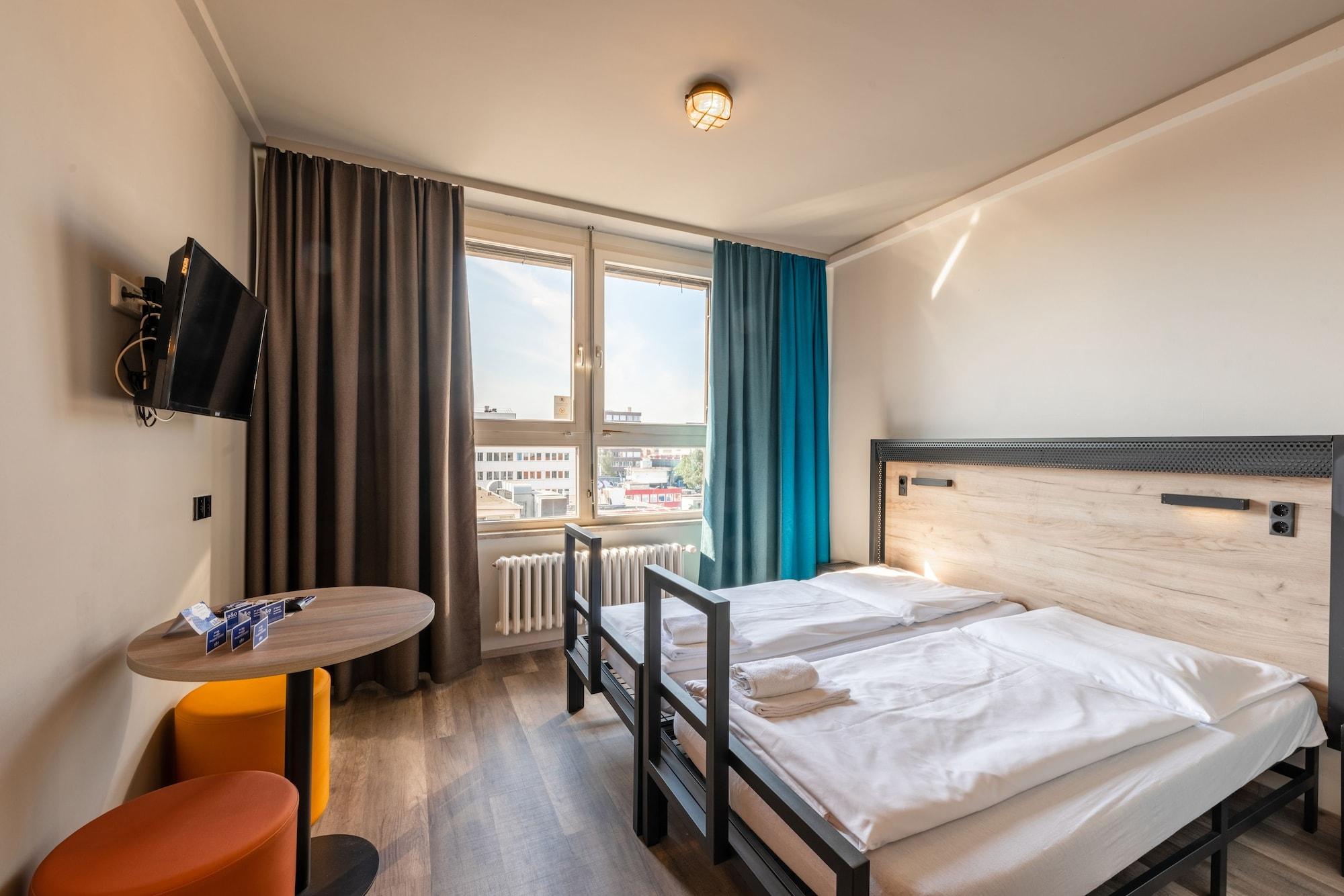 A&O Hamburg City Exterior photo